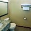 Econo Lodge Inn & Suites