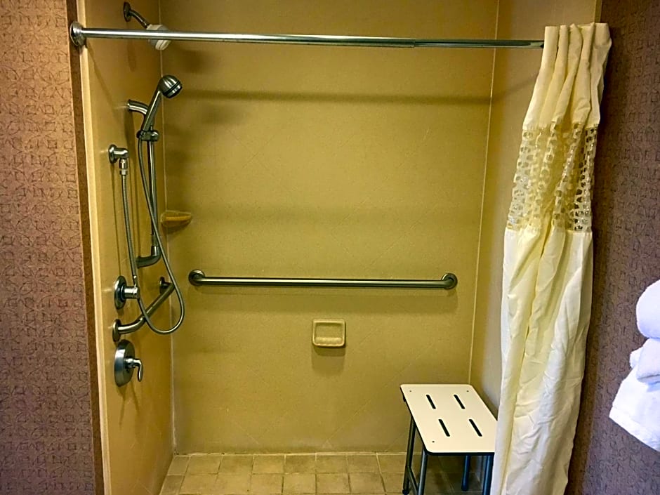 Hampton Inn & Suites Chesapeake-Battlefield Boulevard
