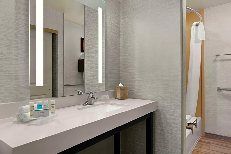 Addison Suites