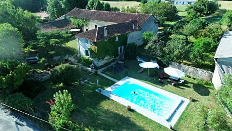 Les Granges de la Leigne, Ruffec