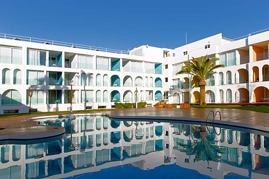 Ebano Hotel Apartments & Spa
