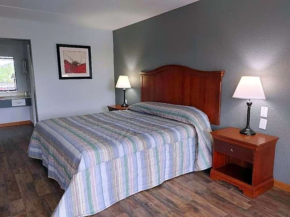 Paris Inn and Suites
