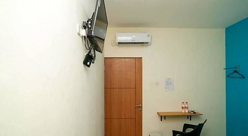 RedDoorz @ Mayjen Sungkono Surabaya