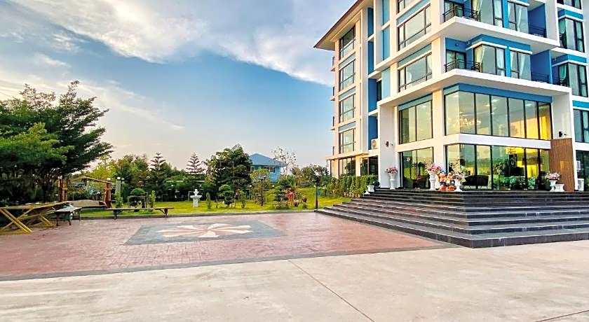 Arunsakhon luxury condo