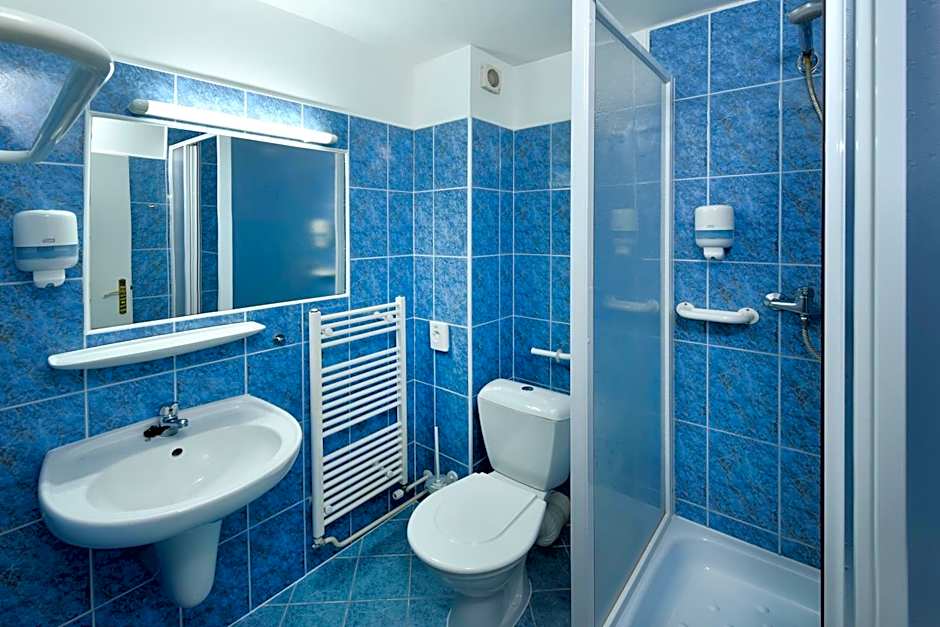 APLEND Hotel Lujza Major