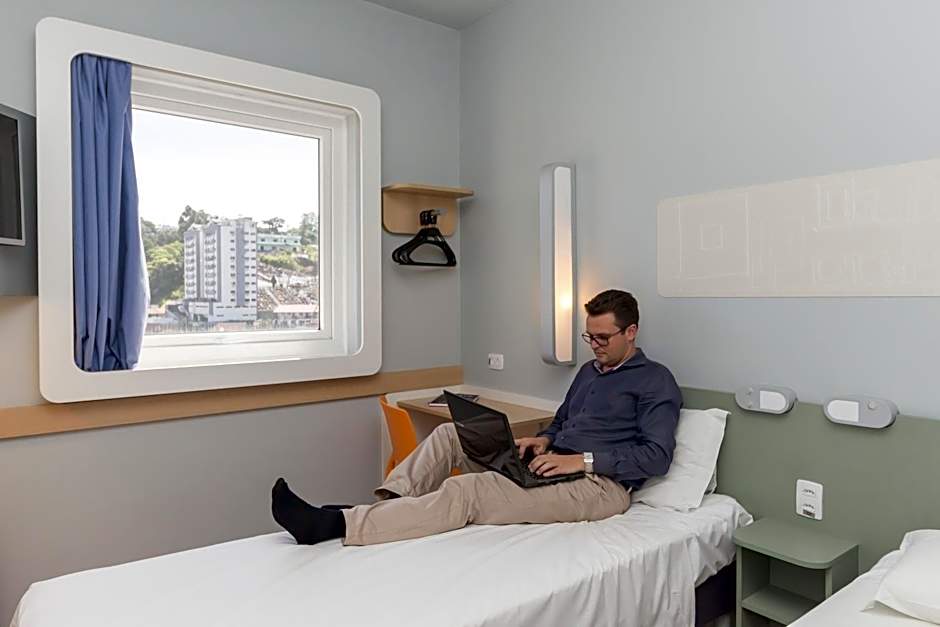 Ibis Budget Blumenau