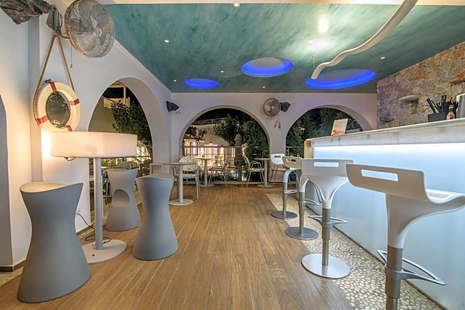 La Mer Deluxe Hotel & Spa