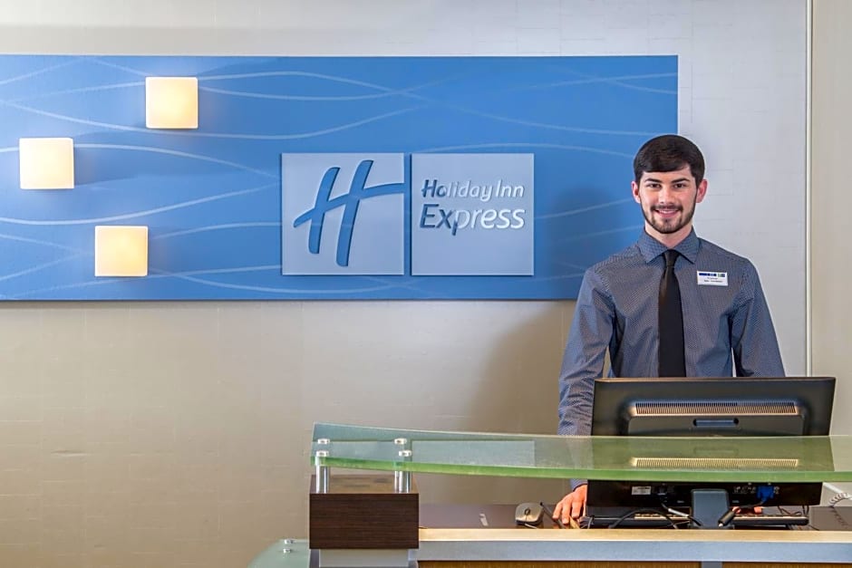 Holiday Inn Express Hotel and Suites Oxford