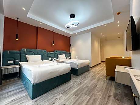 Large Twin Room