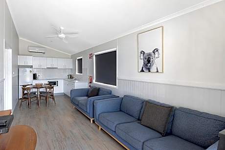 Deluxe Cabin - Sleeps 6