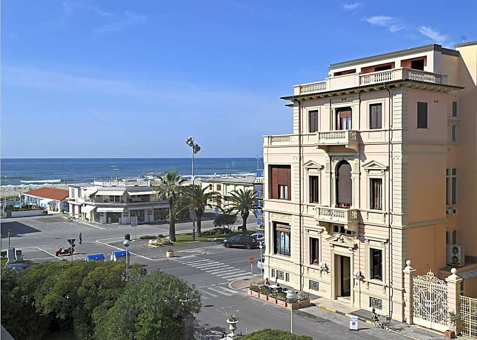 Villa Tina Hotel
