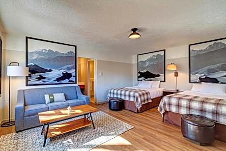Monarch Family Room