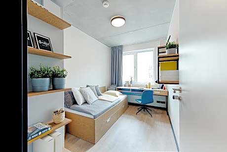 Standard Twin Room (separate bedrooms)