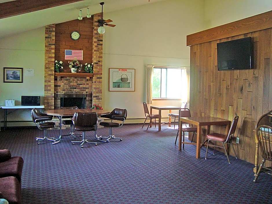 AmeriVu Inn & Suites-Avon