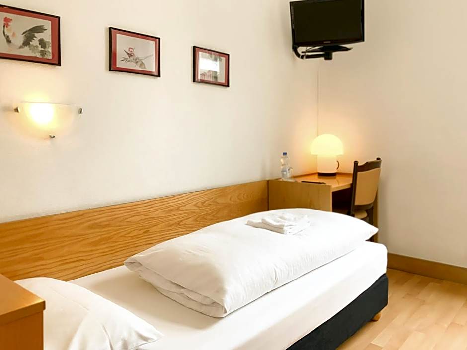 Hotel Moon