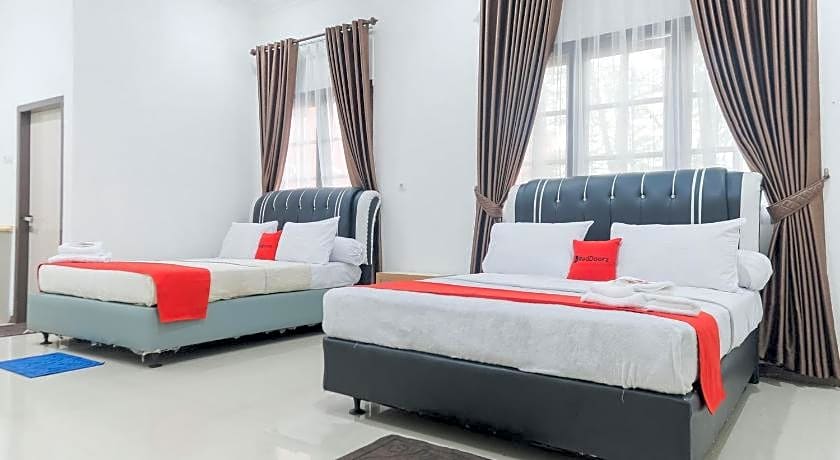 RedDoorz Syariah @ Jalan Ir Haji Juanda Jambi