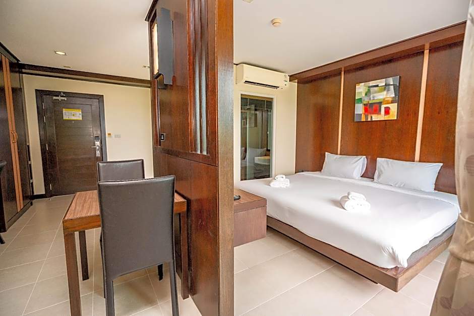 Ratana Hotel Chalong