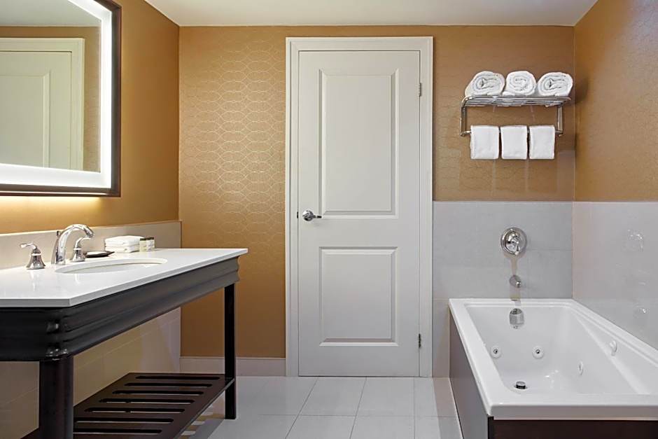 Sheraton Parkway Toronto North Hotel & Suites