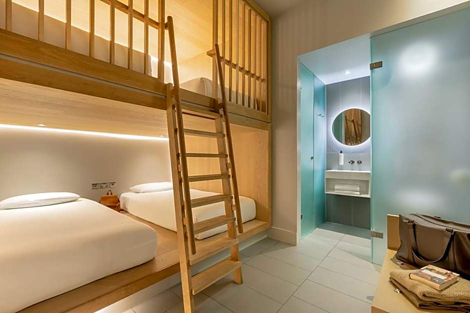 Zedwell Piccadilly Circus