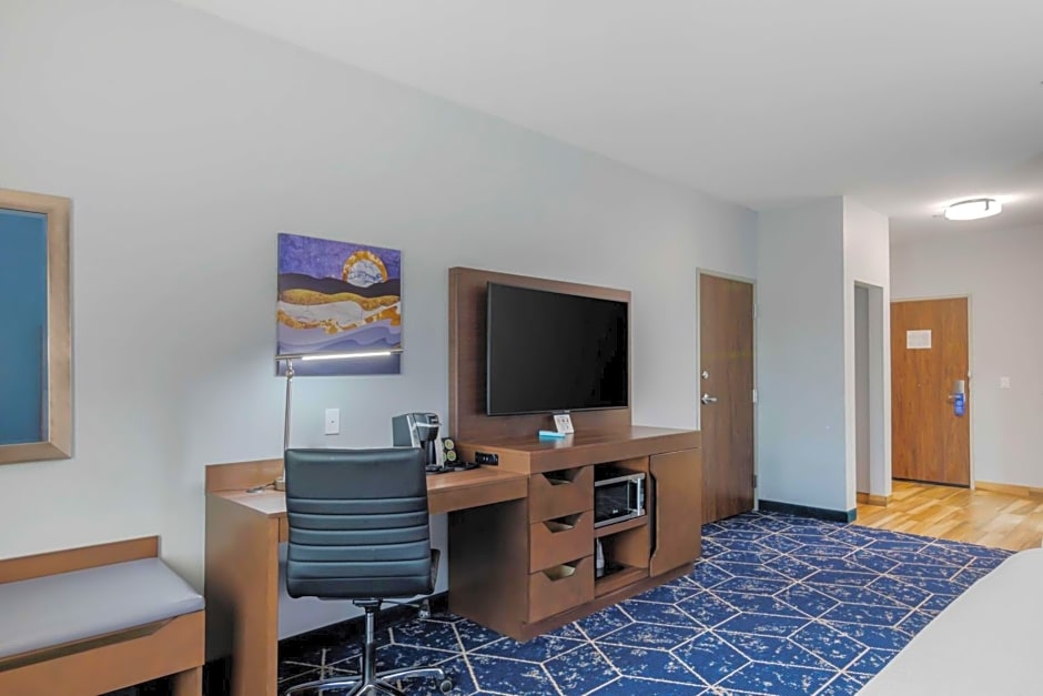 Best Western Plus St. Louis Airport Hotel