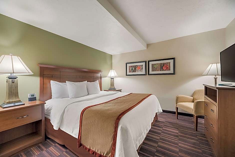 Best Western Town And Country Inn