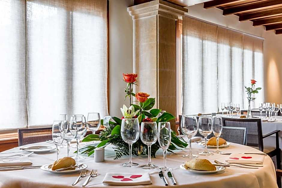 Hotel Cala Sant Vicenc - Adults Only