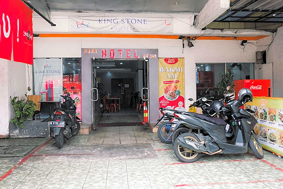 King Stone Hotel by ZUZU