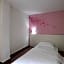 V8 Hotel Xi Cun Branch