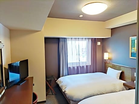Twin Room - Non-Smoking