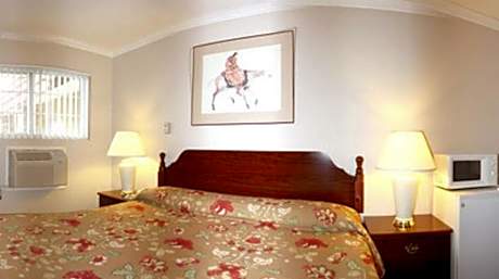 King Room - Non-Smoking