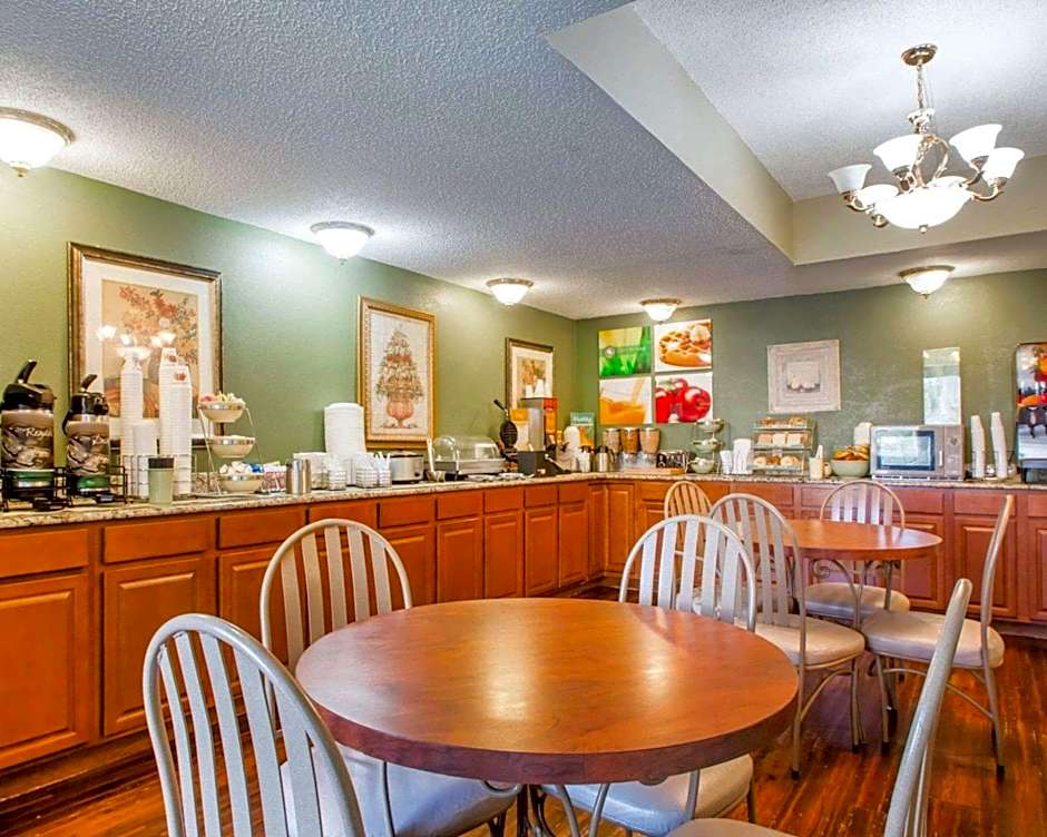 Quality Inn & Suites Ridgeland