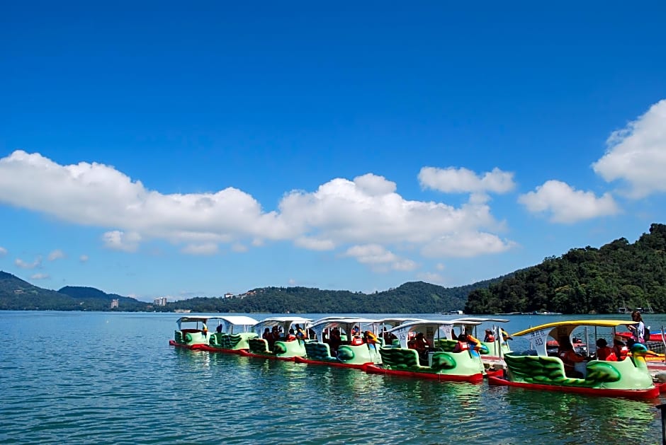 The Crystal Inn Sun Moon Lake