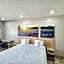 Days Inn by Wyndham Kenedy
