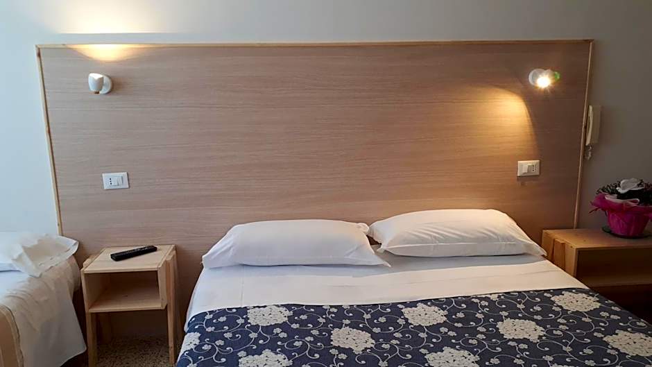 Hotel Villa Dina