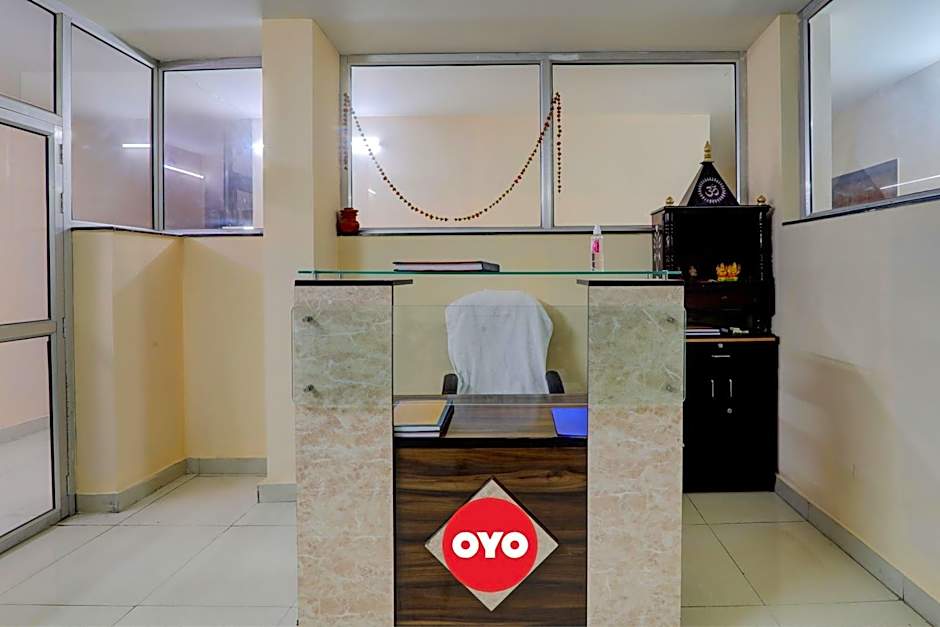 Super OYO 815830 HOTEL RADIANCE