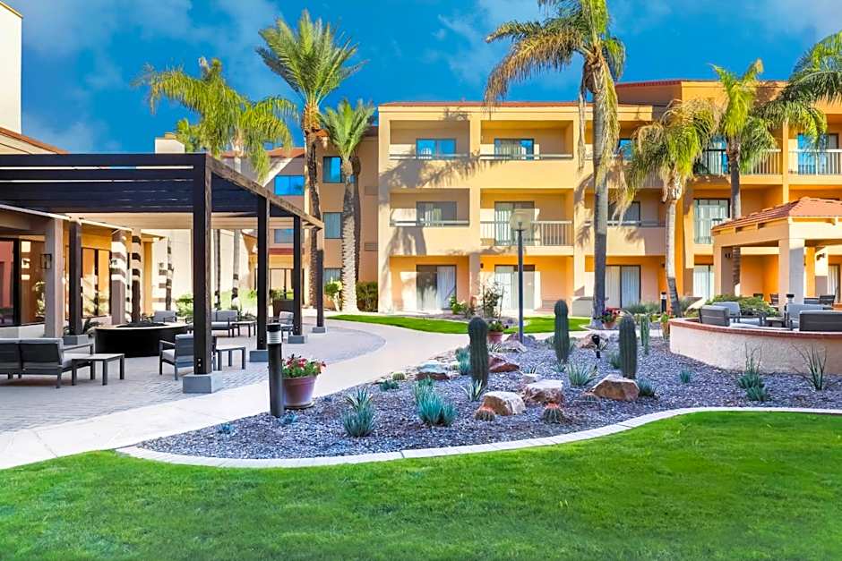 Courtyard by Marriott Tucson Airport