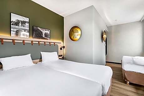 Triple Room with Three Single Beds