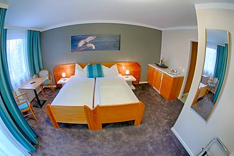 Twin Room with Balcony