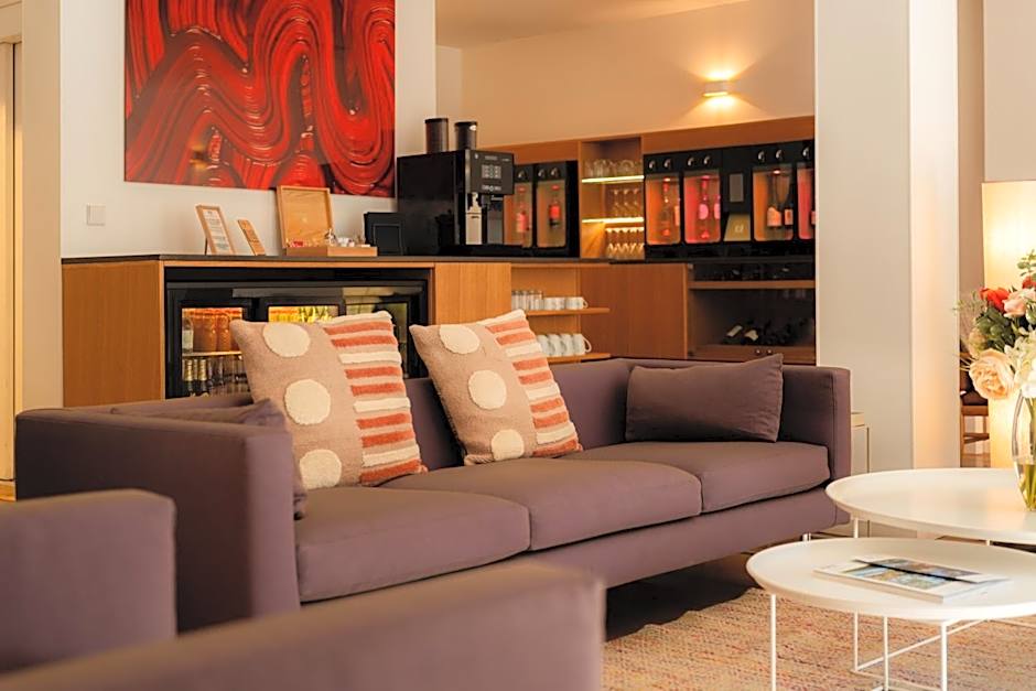 9Hotel Republique