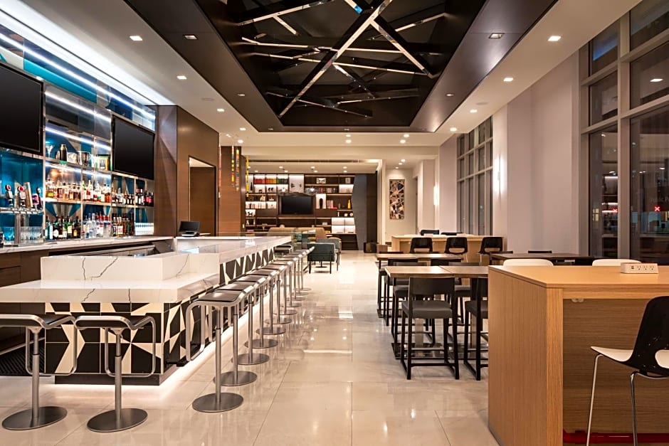 Home2 Suites By Hilton Denver Downtown Convention Center