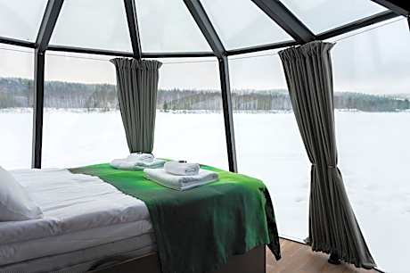 Aurora Hut - River Side