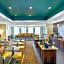 La Quinta Inn & Suites by Wyndham Houston Willowbrook