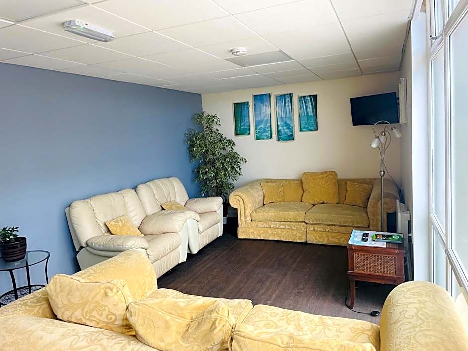 Greenway & Copper Coast Hostel