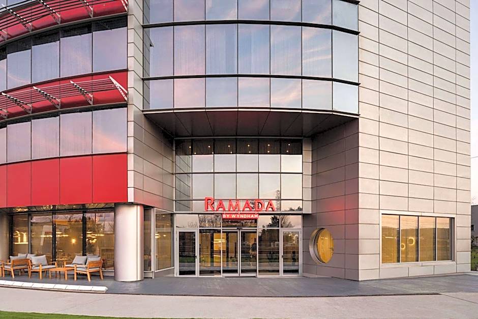 Ramada by Wyndham Bucharest Otopeni Airport