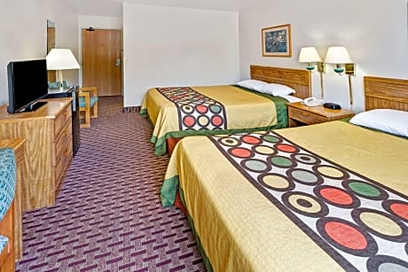 Queen Room with Two Queen Beds - Non-Smoking