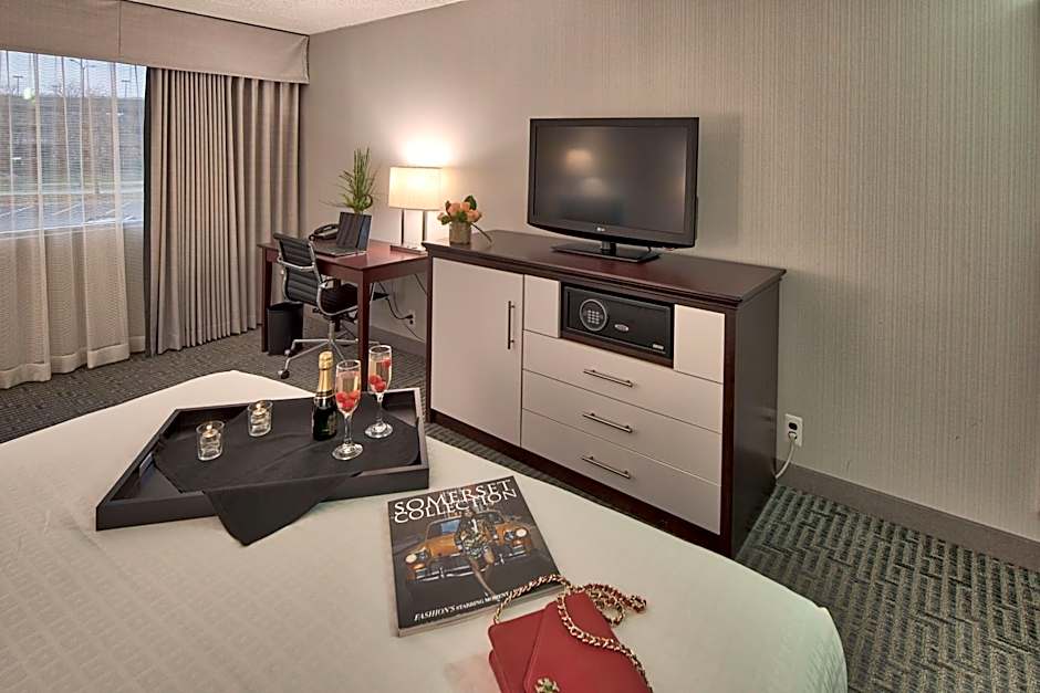 Somerset Inn