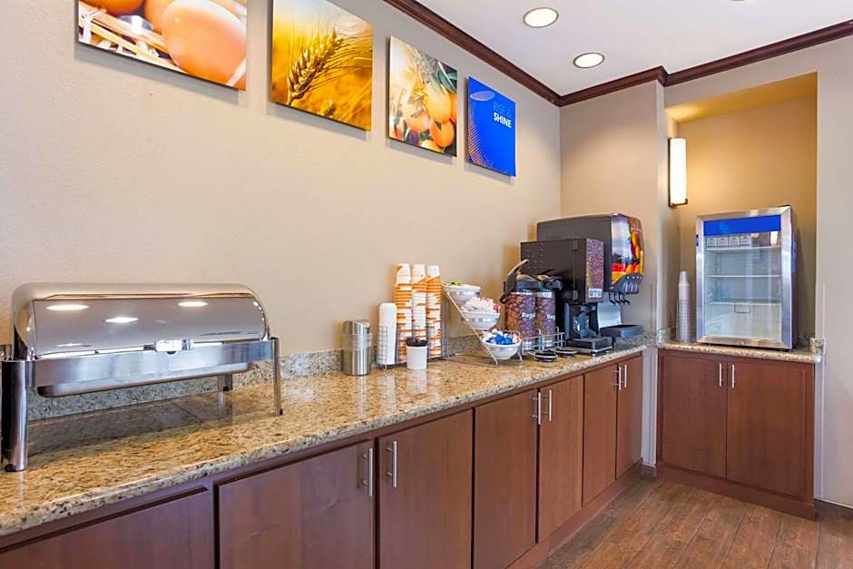 Comfort Suites North Mobile