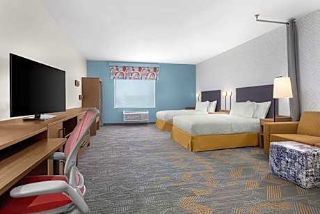 Queen Studio Suite - Mobility/Hearing Accessible