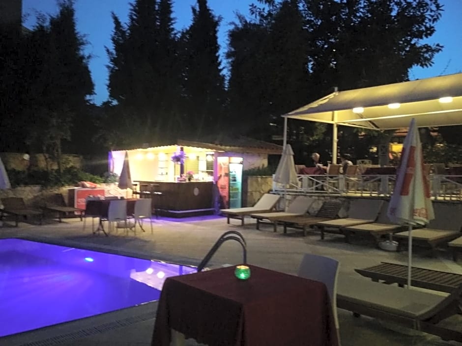 Villa Gizem Special Class Hotel