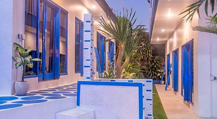 Bombora Surf Camp Hotel